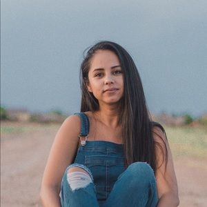 Meet your Posher, Pamela